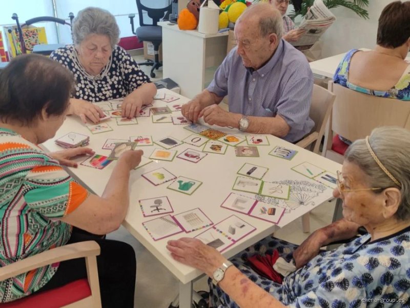 Mente Activa, Vida Plena: El Poder de los Juegos Mentales en la Tercera Edad (I)