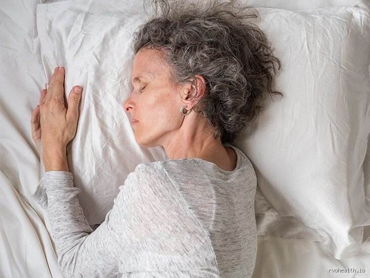 ¿Cómo se debe dormir si se tienen problemas cardíacos? La guía definitiva para proteger tu motor vital mientras descansas