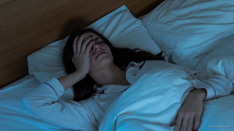 ¿Cuál es el hábito de sueño más común que podría dañar tu corazón y arruinar tu salud a largo plazo?