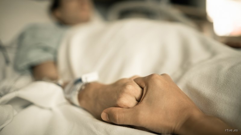 ¿Cuánto puede aguantar una persona con sedación terminal? La realidad médica frente a los mitos del final de la vida