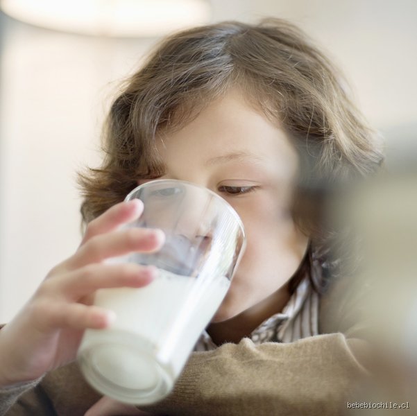 ¿La leche es buena para los niños con autismo?