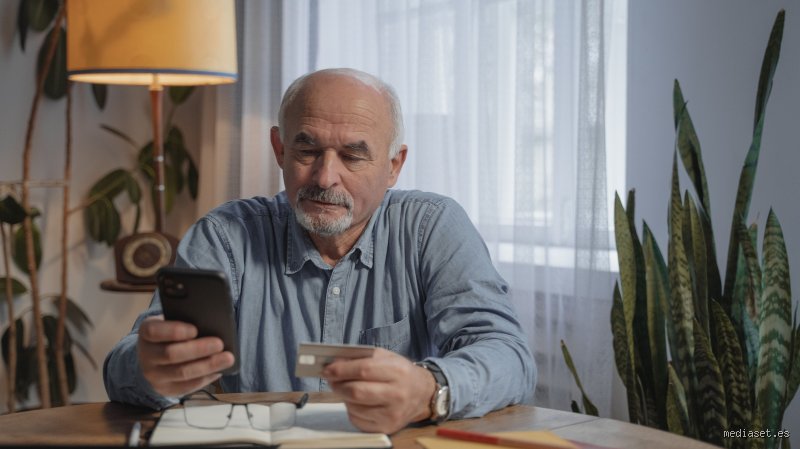 ¿Cuánto dinero puedo generar sin ser autónomo?
