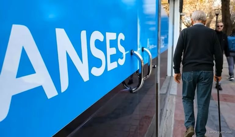 ¿Cuánto cuesta comprar 10 años de aporte para jubilarse? (Primera Parte: Análisis Estructural, Contexto Legal y Mecanismos de Regulación)