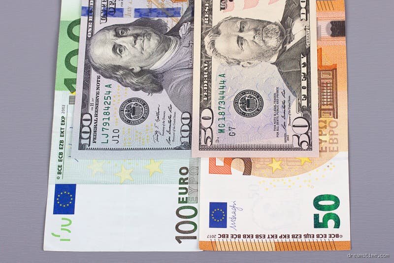 ¿Cuánto son 50 dólares en euros?