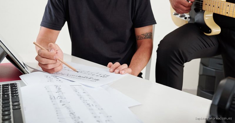 ¿Cuál es el salario más alto para un profesor de música?