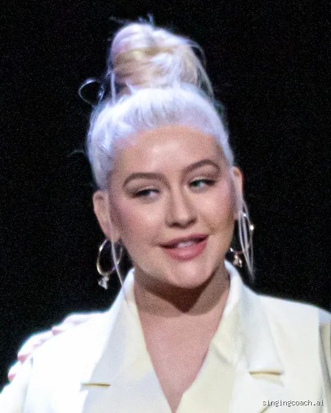 ¿Cristina Aguilera es soprano o mezzosoprano?