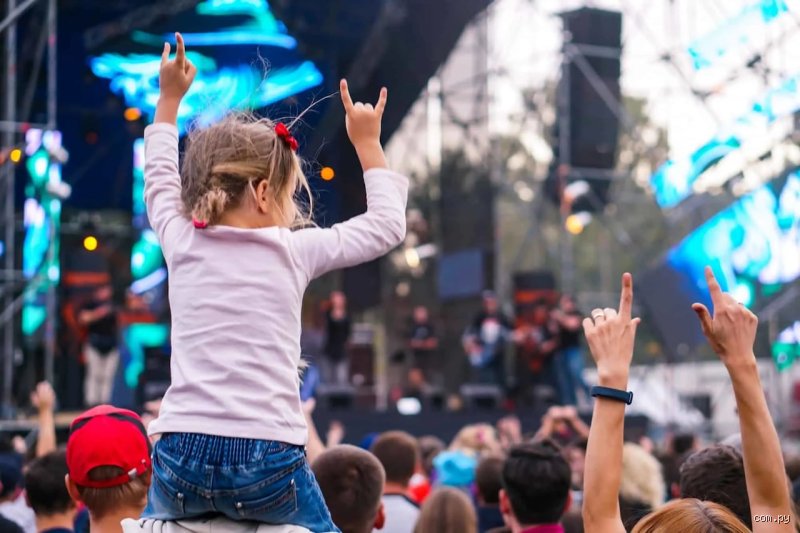 ¿Es apropiado llevar a un niño de 7 años a un concierto?