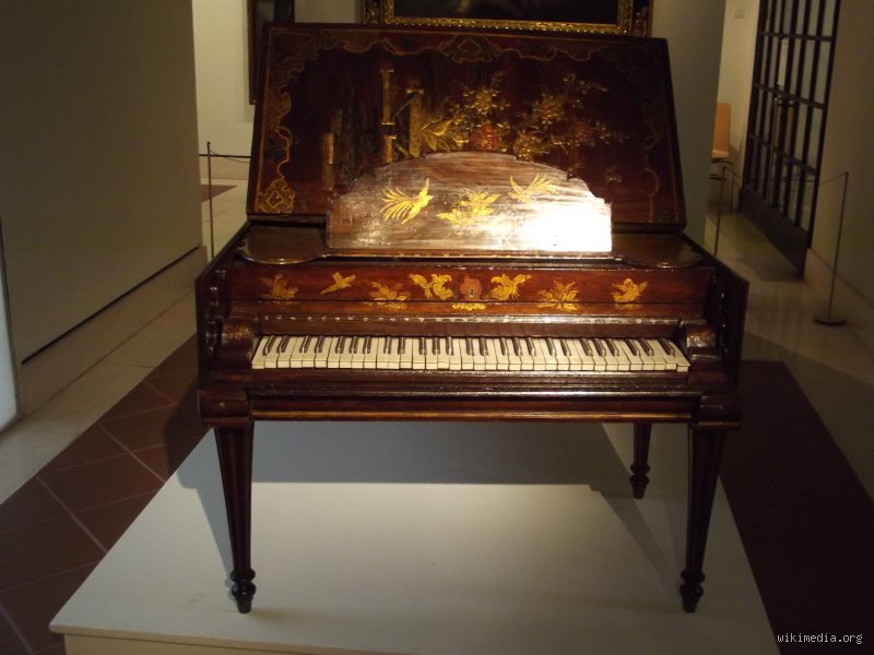 ¿Cuál es el fabricante de pianos más antiguo?