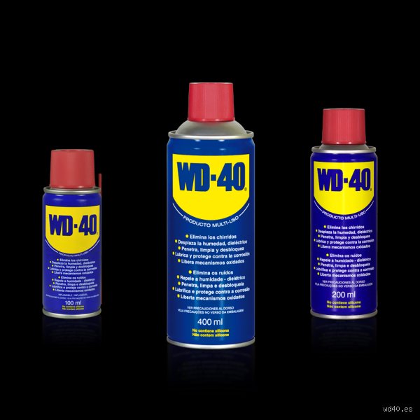 ¿Cuánto tiempo permanece el WD-40 sobre el metal antes de evaporarse por completo?