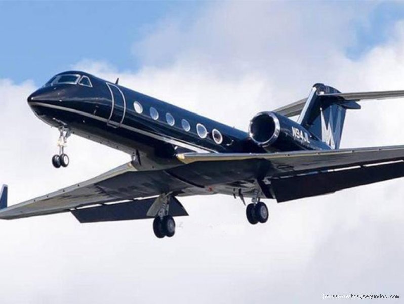¿Cuánto vale el jet privado de Maluma? Descubre el precio real y los secretos de su Gulfstream G450