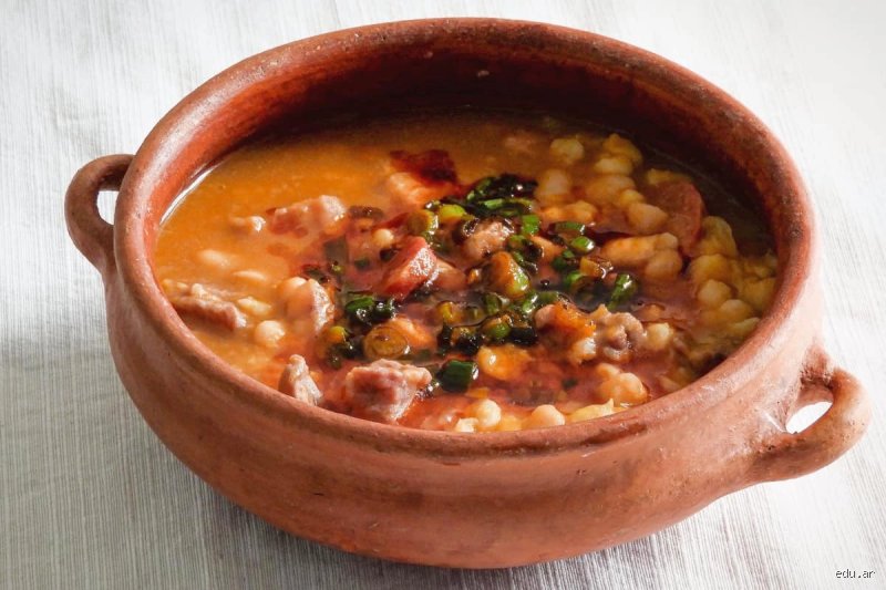 ¿De dónde se origina el locro?