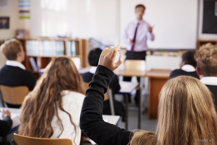 ¿Se puede demandar a un profesor?