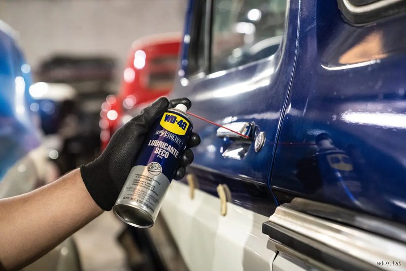 ¿Se puede usar WD-40 en interiores de forma segura sin arruinar tu casa en el intento?