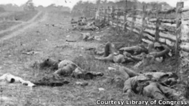 ¿Atacan a civiles en la guerra?