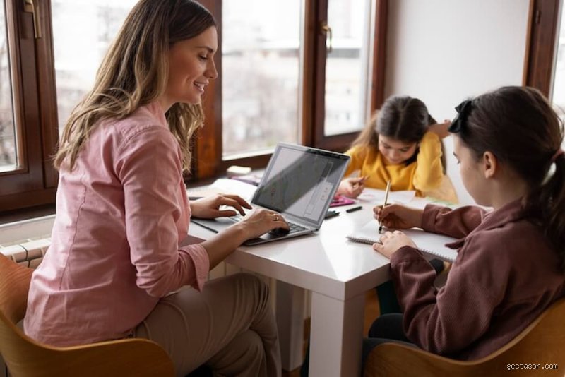 ¿Es legal dar clases particulares?