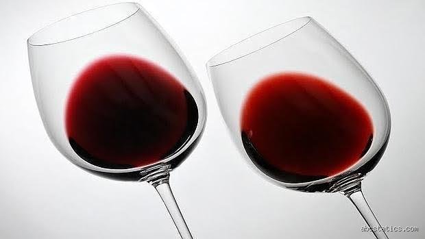 ¿El vino tinto es malo para la demencia?