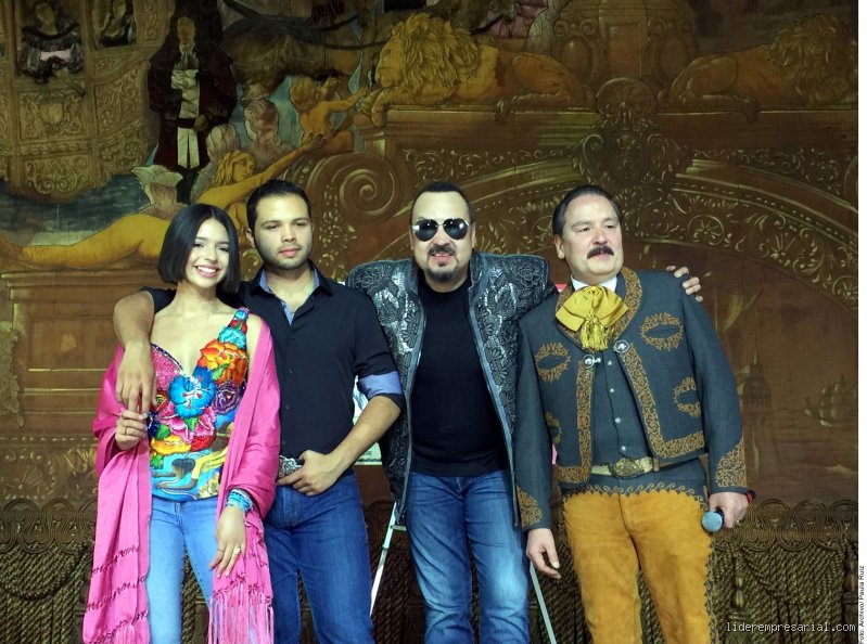 ¿Cuál es la etnia de Aguilar?