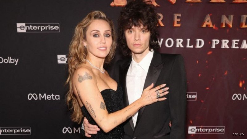¿Cuánto cuesta contratar a Miley Cyrus para una boda?