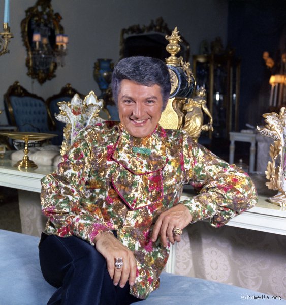¿Cuánto dinero tenía Liberace cuando murió?
