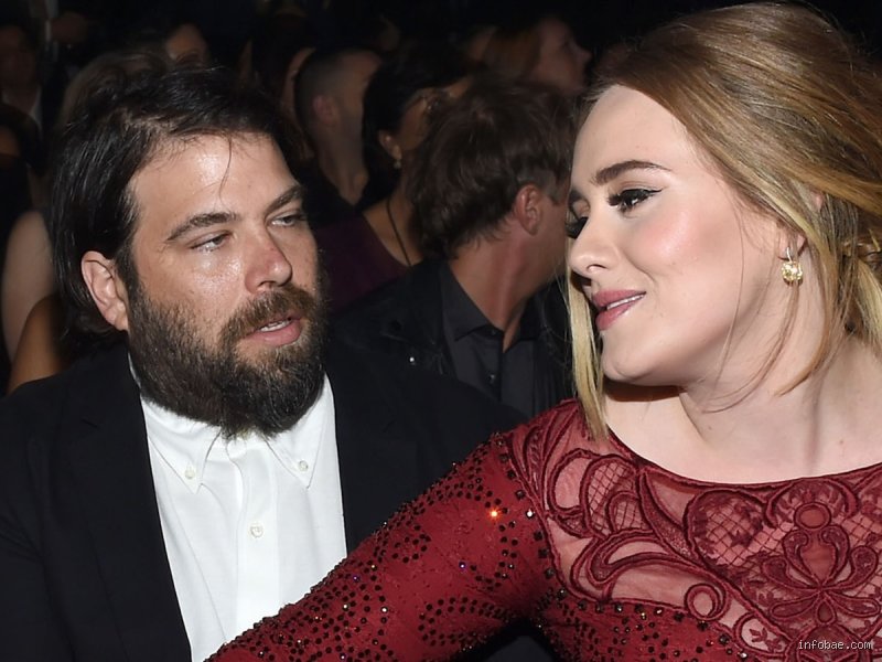 ¿Cuánto dinero tiene el marido de Adele?