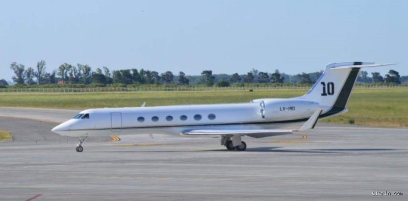 ¿Cuántos jets privados tiene Messi?