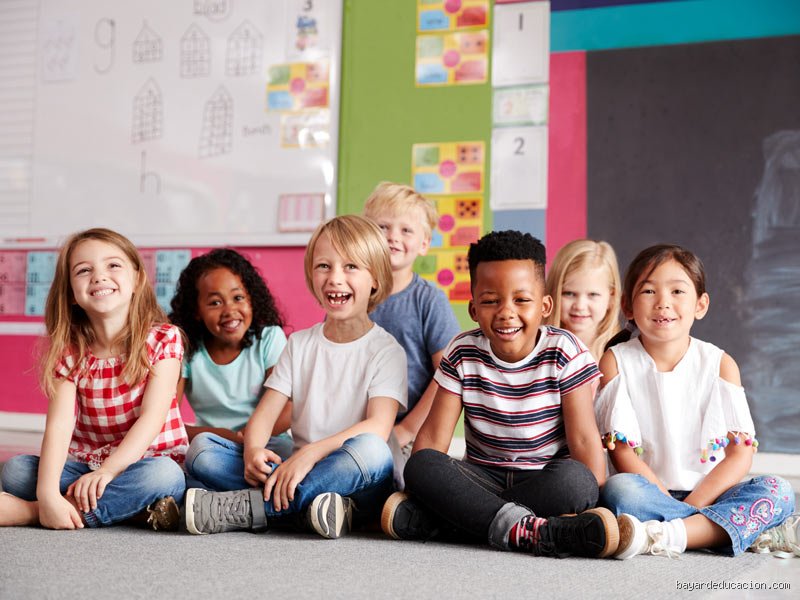 ¿Se puede decir niños y niñas en la escuela?