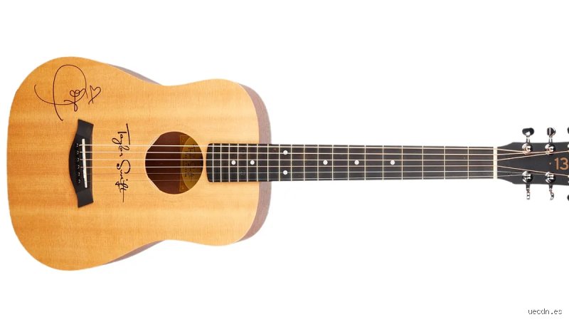 ¿Taylor Swift usa guitarra acústica o clásica?
