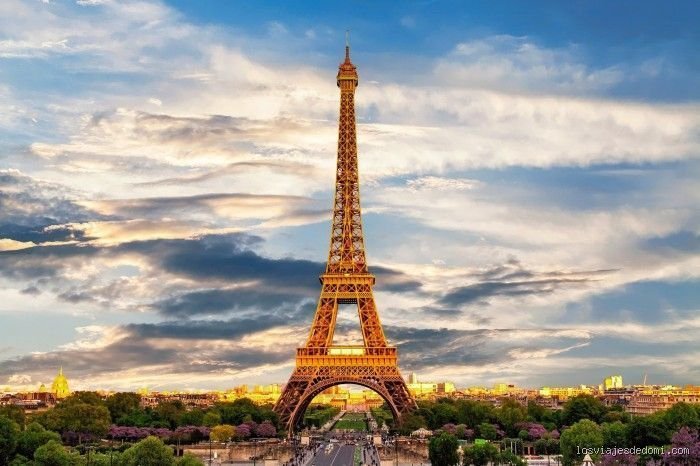 ¿Cuáles son las 5 cosas más famosas de Francia?