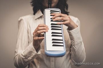 ¿Cuál es el instrumento más fácil de tocar para un adulto?