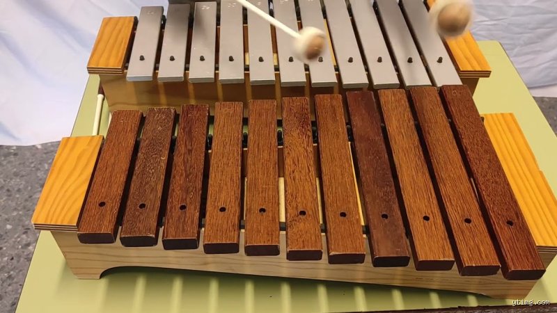 ¿Cuál es la diferencia entre un xilófono y un metalófono?
