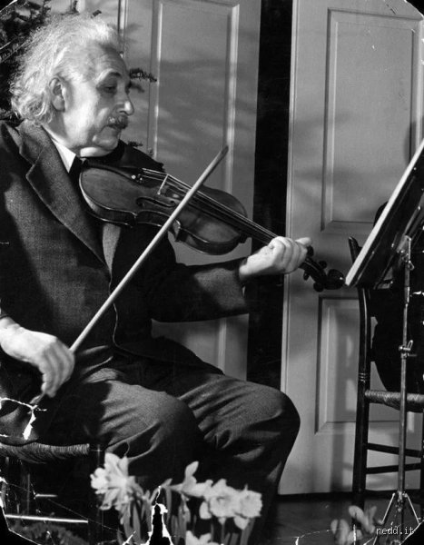 ¿Sabía Einstein tocar el violín?