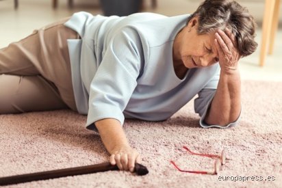 ¿Puede una caída acelerar la demencia?