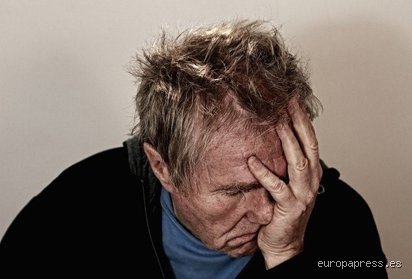 ¿Puede una lesión en la cabeza empeorar la demencia?