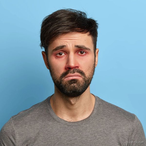 ¿Cuál es la edad más infeliz para los hombres?
