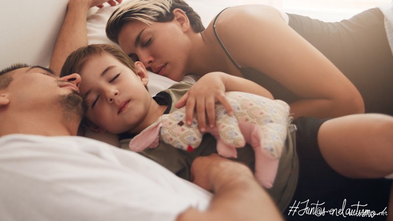 ¿Los niños autistas duermen con sus padres?