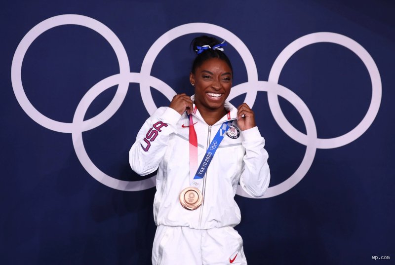 ¿Simone Biles recibió educación en casa?