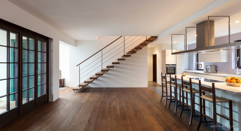¿Cuál es la diferencia entre una villa y un apartamento dúplex?
